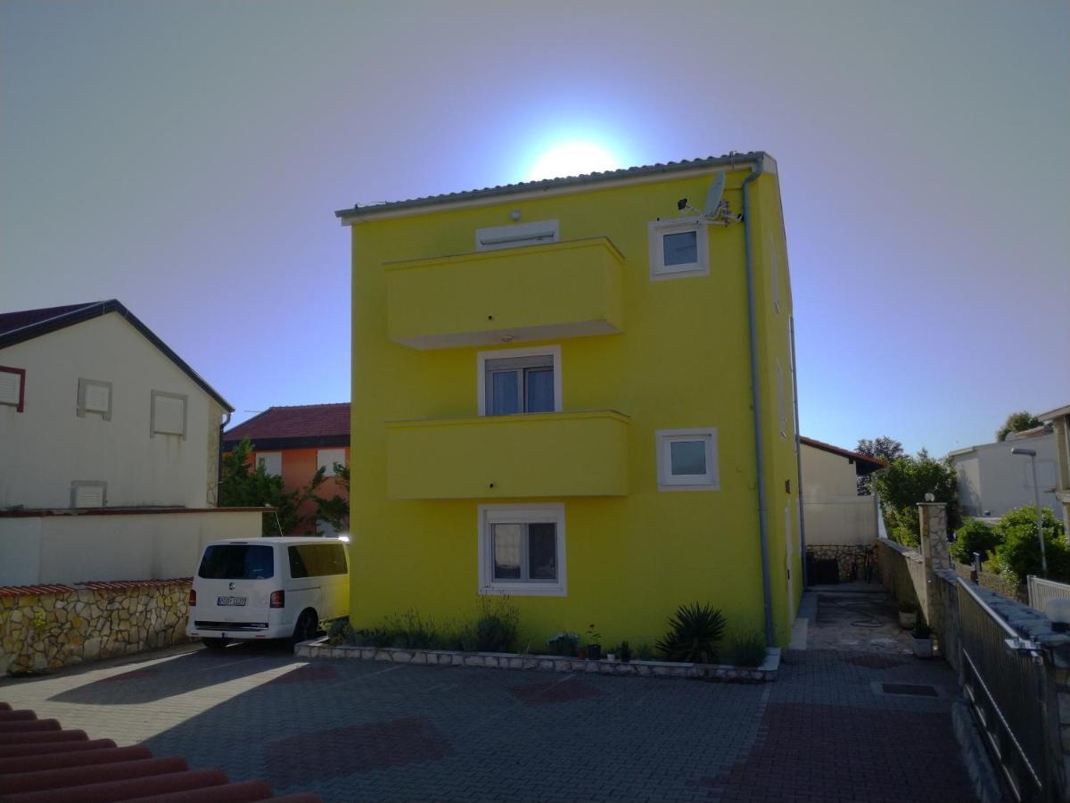Apartments Anton i Martina Vrsi Rum bild